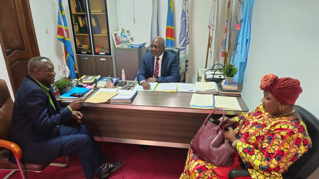 YMCA-YWCA/RDC : Madame Josette Kaya Bulamatadi Coordonnatrice RTNC 2 reçue en audience par le Président National et Représentant Légal !